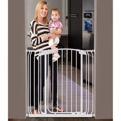 Dreambaby chelsea tall swing closed gate 1M high Discount