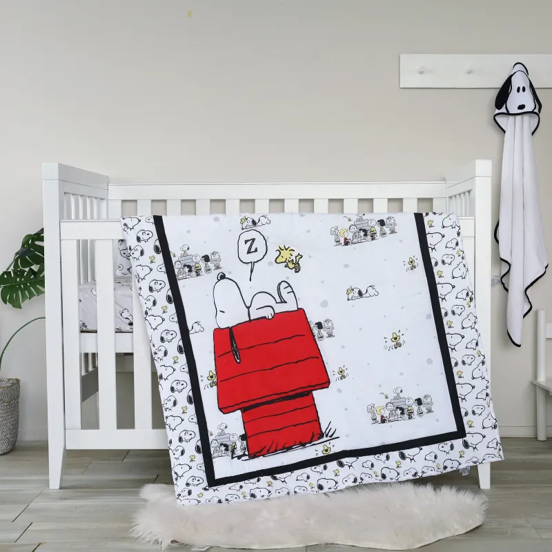 Peanuts Cot Quilt Fashion