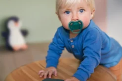 Philips Avent Ultra Air Plain Soother 2-Pack 6-18m -Assorted Colours Hot