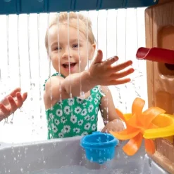 Step2 Rain Showers Splash Tub Hot